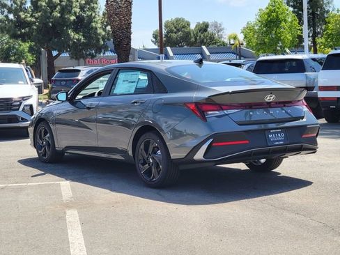 New 2026 Hyundai Elantra Sport FWD image 27
