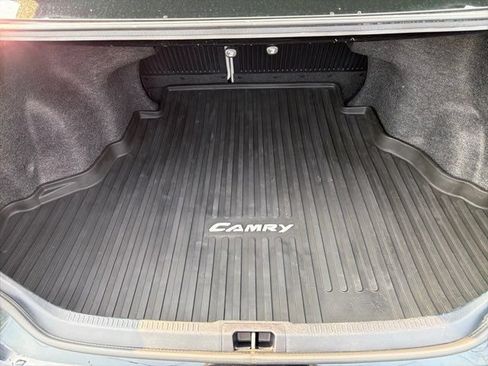 Used 2017 Toyota Camry LE FWD image 20
