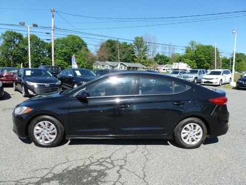 Used 2018 Hyundai Elantra SE FWD image 10