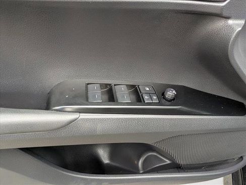 Used 2025 Toyota Camry LE image 11