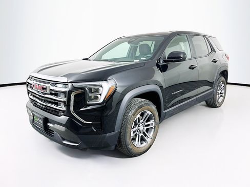 Used 2025 GMC Terrain Elevation image 3
