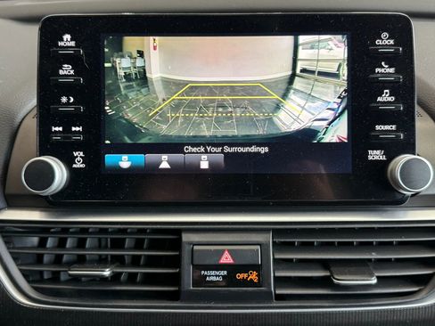 Used 2019 Honda Accord Sport image 12