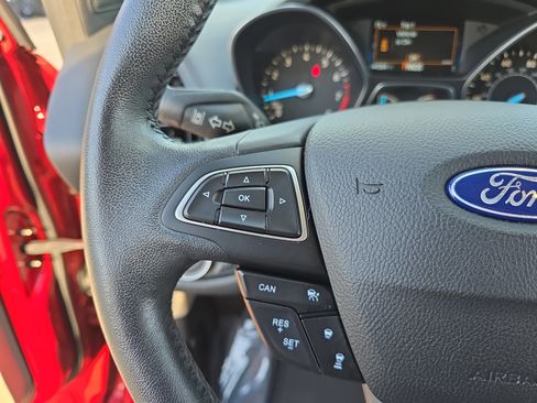 Used 2019 Ford Escape SEL FWD image 17