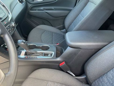 Used 2019 Chevrolet Equinox LT FWD image 21