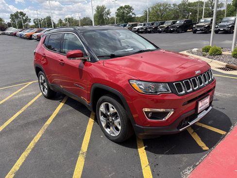 Used 2021 Jeep Compass Limited w/ Trailer Tow Group AWD/4WD image 3