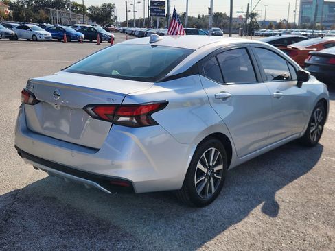 Used 2021 Nissan Versa SV image 8
