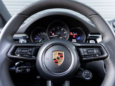 New 2026 Porsche Macan AWD/4WD image 14