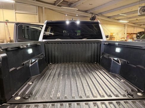 Used 2025 Toyota Tacoma SR5 image 19