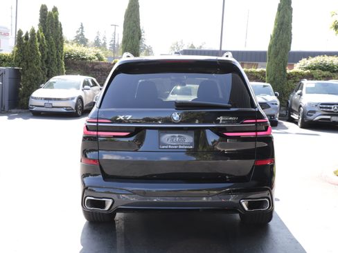 Used 2023 BMW X7 xDrive40i w/ M Sport Package AWD/4WD image 7
