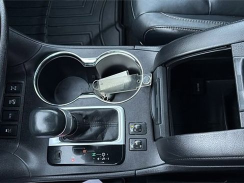 Used 2016 Toyota Highlander XLE image 15