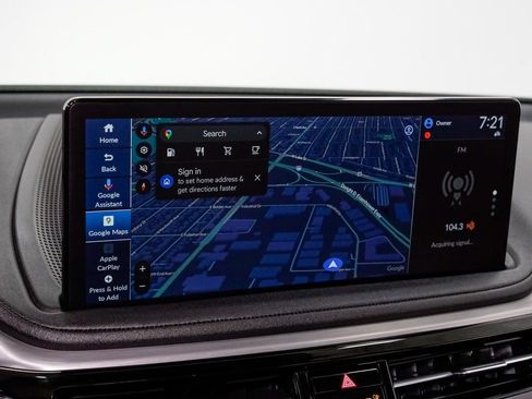 Used 2025 Acura MDX w/ Technology Package image 17