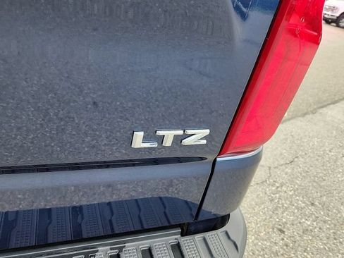 Used 2021 Chevrolet Silverado 1500 LTZ w/ LTZ Premium Package AWD/4WD image 33