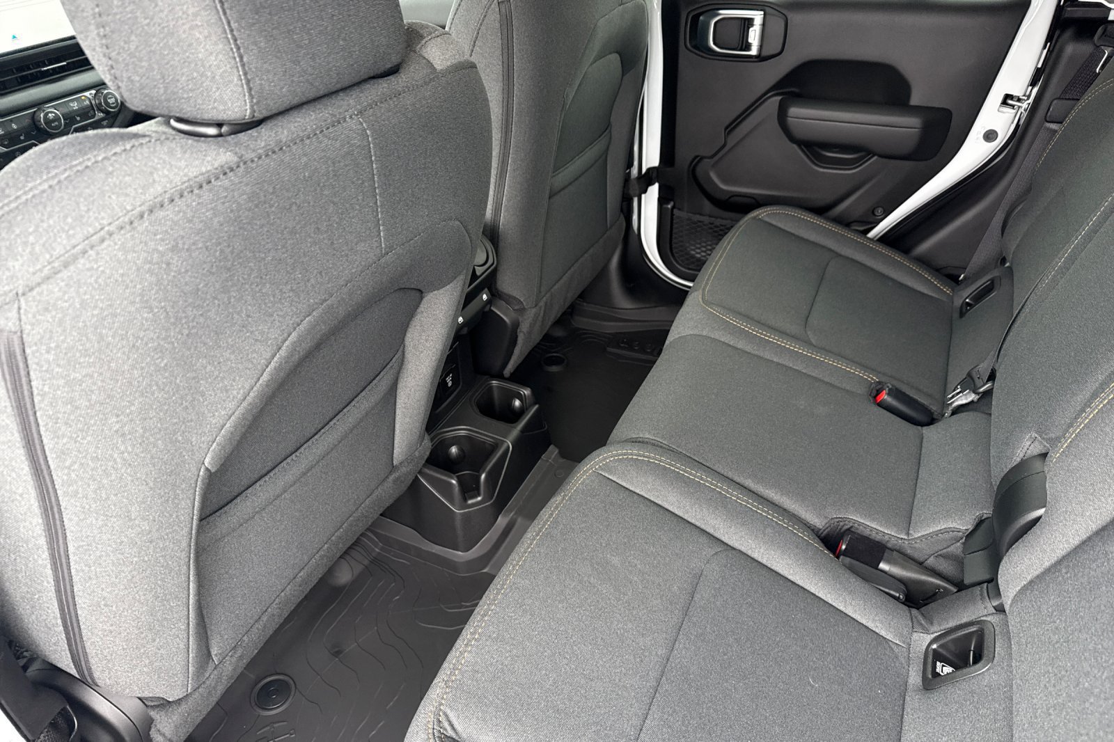 New 2026 Jeep Gladiator Sport AWD/4WD image 10