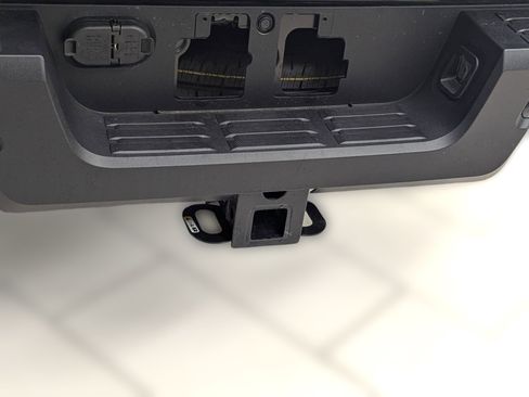 New 2025 Toyota Tacoma SR image 32