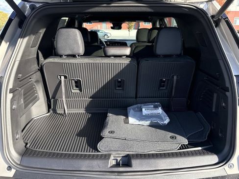 New 2026 Chevrolet Traverse Z71 w/ Driver Confidence Package image 11