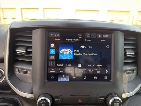 Used 2022 RAM 1500 Big Horn image 24