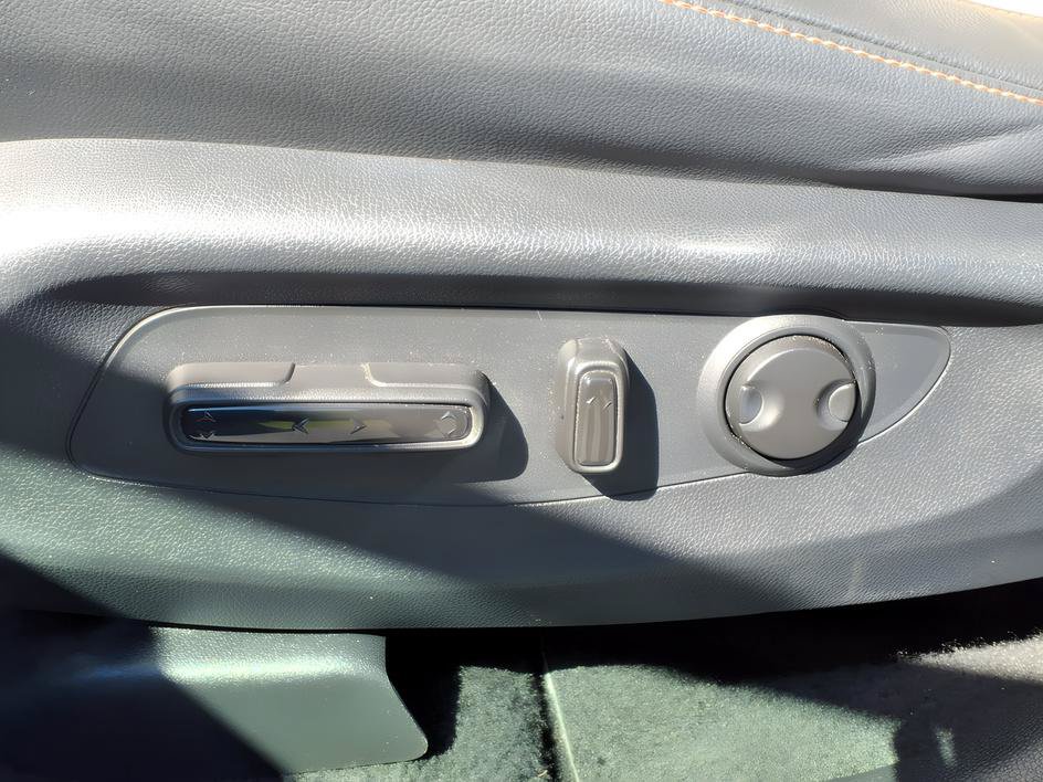 Used 2023 Honda CR-V Sport Touring image 17