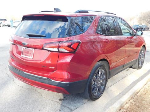 Used 2023 Chevrolet Equinox RS w/ RS Leather Package image 4