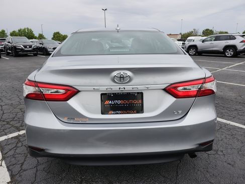 Used 2019 Toyota Camry LE w/ Convenience Package FWD image 14