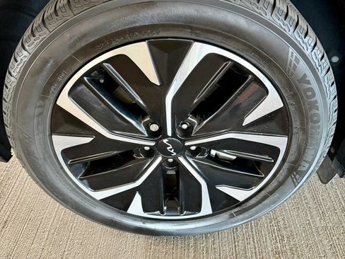 Used 2022 Kia EV6 Wind AWD/4WD image 43