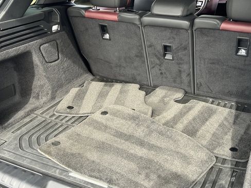 Used 2023 Land Rover Range Rover Sport SE Dynamic image 19