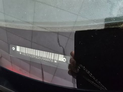 Used 1995 Chevrolet Corvette Coupe image 22