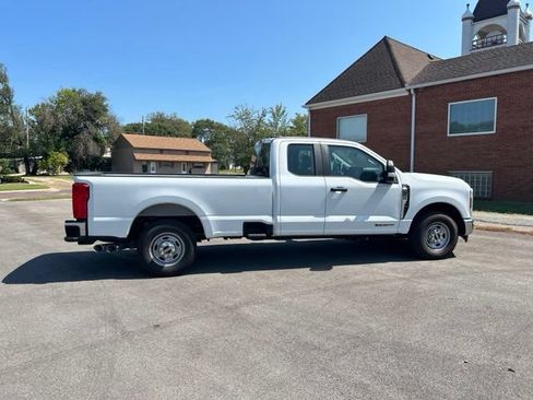 Used 2025 Ford F350 XL w/ XL Chrome Package RWD image 12
