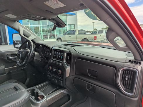 Certified 2021 Chevrolet Silverado 2500 LTZ AWD/4WD image 45