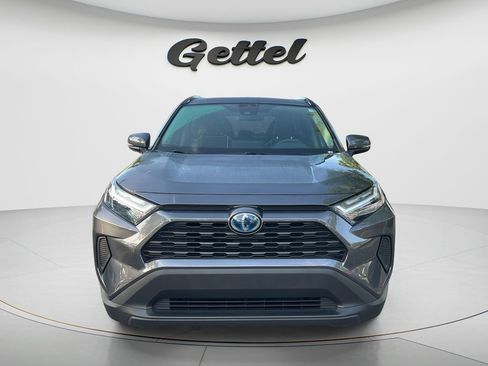 Used 2022 Toyota RAV4 XLE w/ Convenience Package AWD/4WD image 2