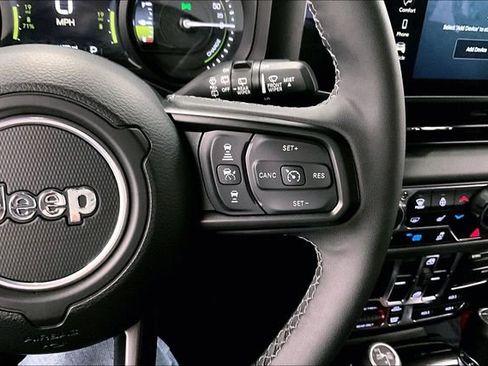 Used 2025 Jeep Wrangler Unlimited Rubicon 4xe w/ Safety Group image 28