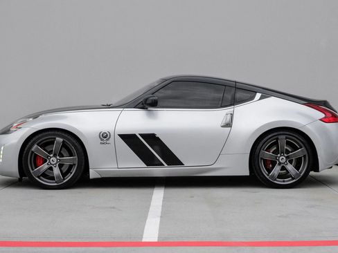 Used 2020 Nissan 370Z Coupe image 8
