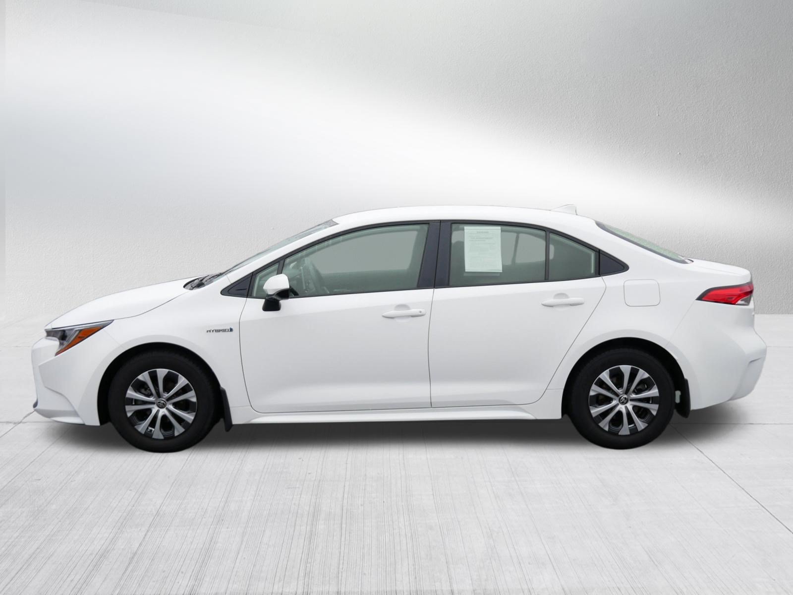 Used 2021 Toyota Corolla LE FWD image 4