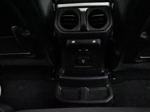 Used 2024 Jeep Wrangler Unlimited Rubicon 4xe AWD/4WD image 20