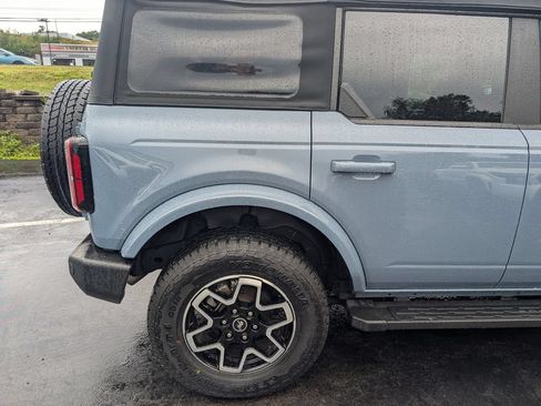 Used 2023 Ford Bronco Outer Banks AWD/4WD image 9