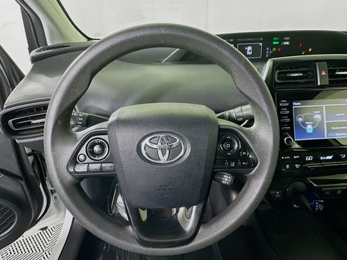 Used 2022 Toyota Prius L Eco image 15