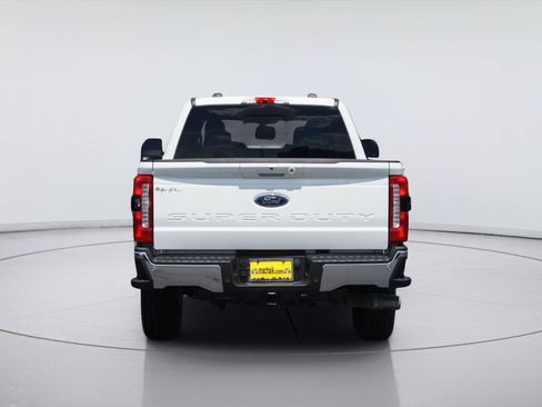Used 2024 Ford F250 Lariat w/ Lariat Ultimate Package AWD/4WD image 7