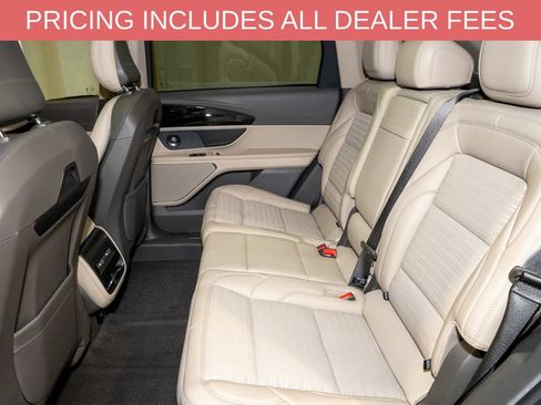 Used 2024 Lincoln Nautilus Reserve w/ Equipment Group 202A AWD/4WD image 9