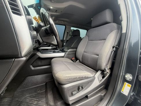 Used 2018 Chevrolet Silverado 1500 LT w/ Texas Edition AWD/4WD image 10