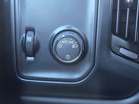 Used 2018 GMC Sierra 1500 2WD Regular Cab image 24