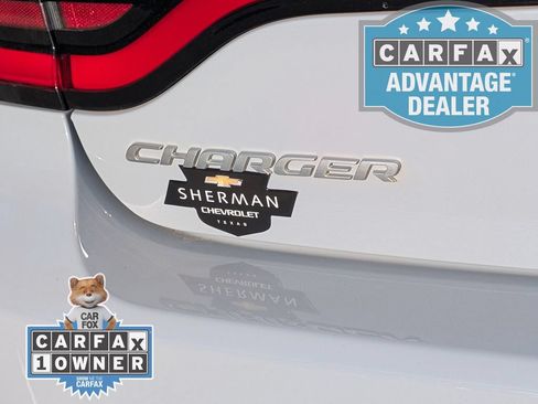 Used 2022 Dodge Charger SXT w/ Plus Group RWD image 31