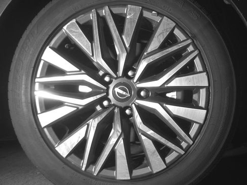 Used 2025 Nissan Altima 2.5 SV image 13