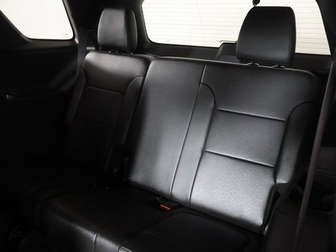 Used 2024 Chevrolet Traverse High Country w/ LPO, Cargo Package AWD/4WD image 39