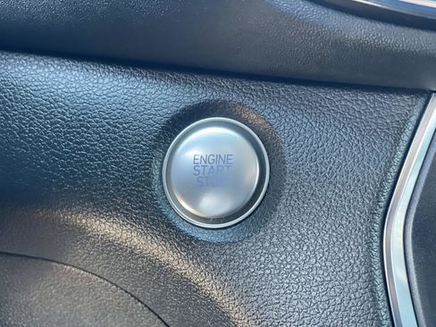 Certified 2020 Hyundai Santa Fe SEL image 17