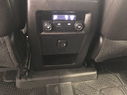 Used 2023 Chevrolet Traverse LT w/ LPO, Floor Liner Package image 15