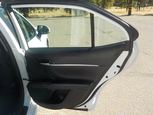 Used 2023 Toyota Camry LE image 17