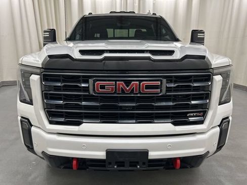Used 2024 GMC Sierra 2500 AT4 w/ AT4 Premium Plus Package AWD/4WD image 7