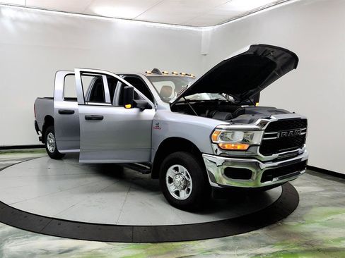Used 2021 RAM 3500 Tradesman AWD/4WD image 10