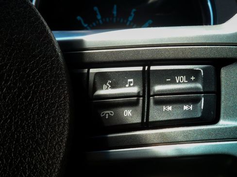 Used 2013 Ford Mustang GT image 8