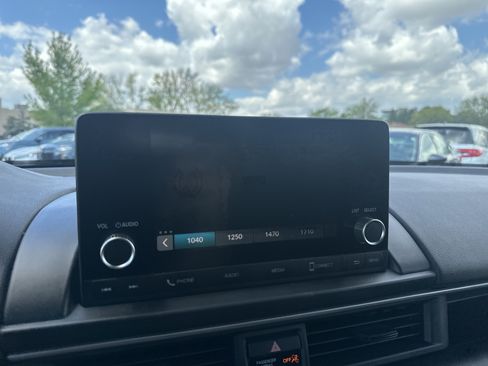 Certified 2025 Honda Pilot Sport image 26