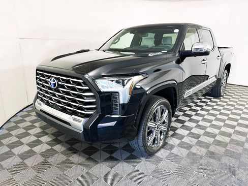 Used 2023 Toyota Tundra Capstone AWD/4WD image 7